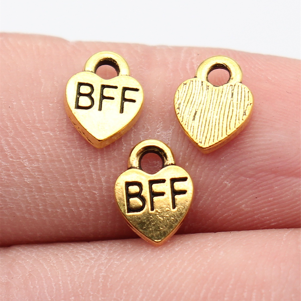 Vintage Fashion Tags - 40 Piezas de Dijes de Corazón