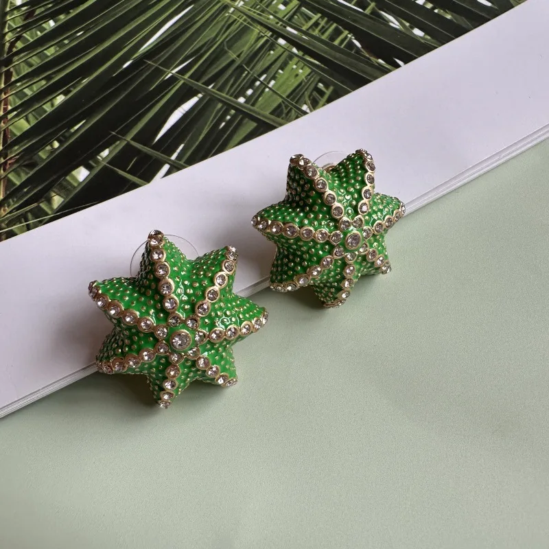 Pendientes de tuerca con forma - Vintage Fashion Runway reseña y precio