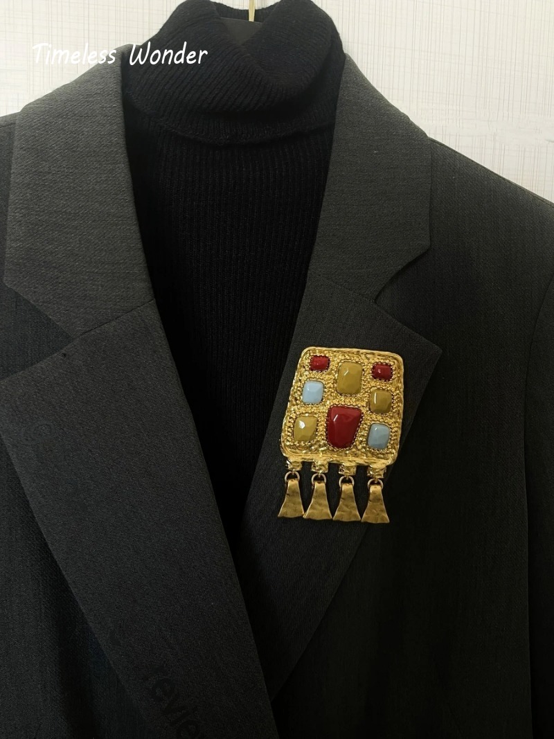 Broche llamativo Geo Retro de  - Vintage Fashion Runway reseña y precio