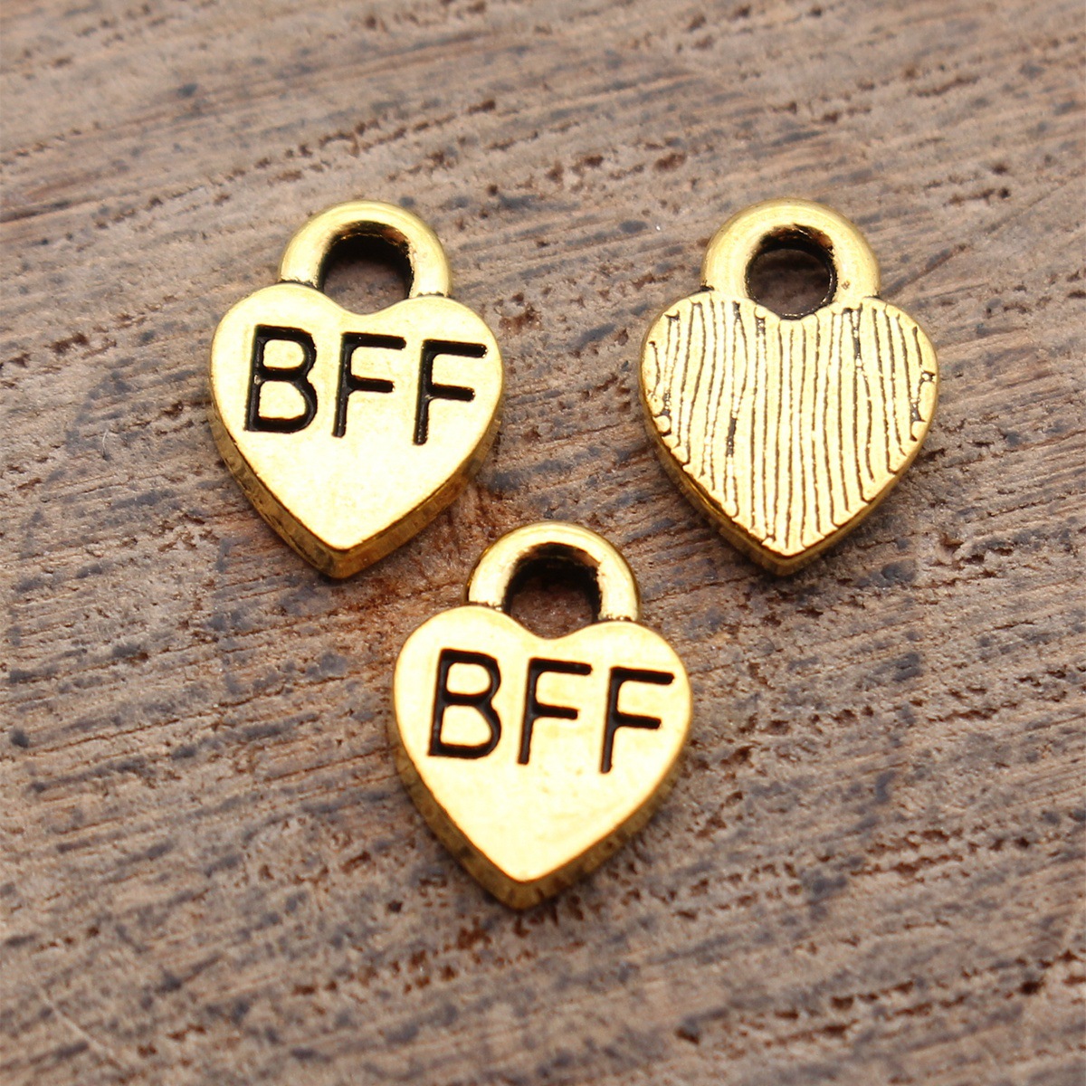 40 Piezas de Dijes de Corazón  - Vintage Fashion Tags reseña y precio